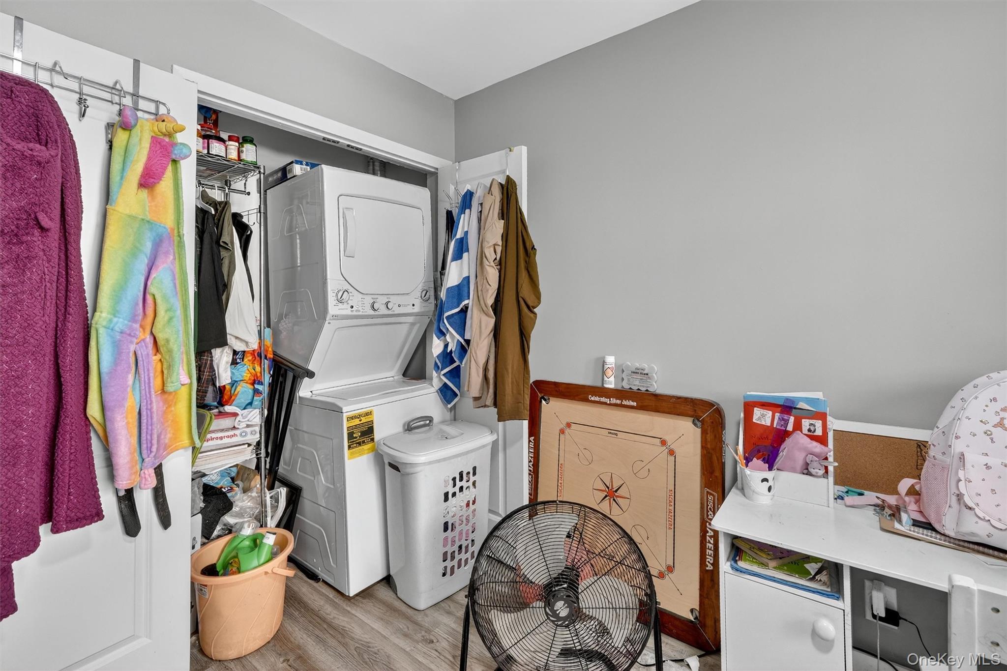 Single Family Tomlinson  Bronx, NY 10461, MLS-921244-36