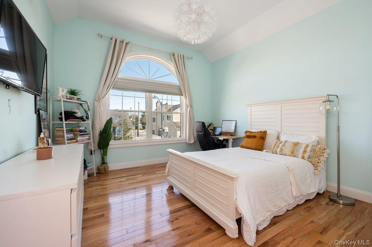 Single Family Curley Nassau County, NY 11561, MLS-921259-16