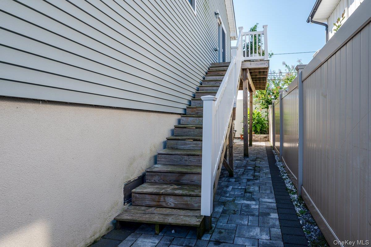 Single Family Curley Nassau County, NY 11561, MLS-921259-24