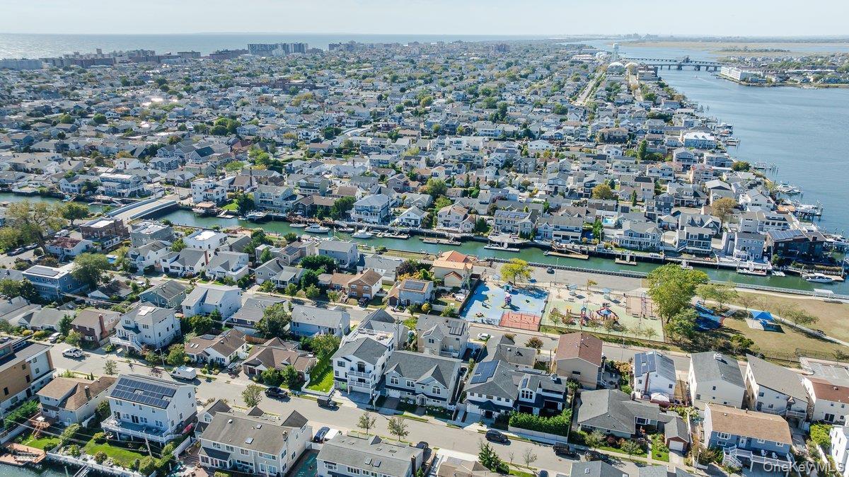 Single Family Curley  Nassau County, NY 11561, MLS-921259-33