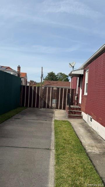 Apartment 82nd Ave  Queens, NY NY 11004, MLS-921262-3