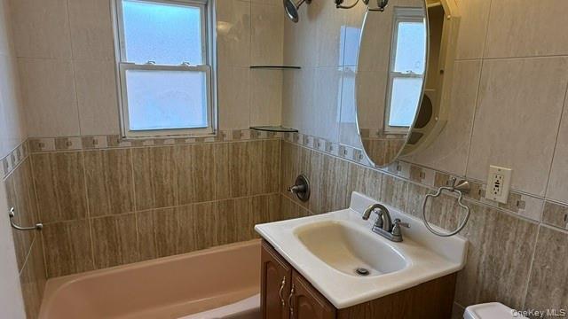 Apartment 82nd Ave  Queens, NY NY 11004, MLS-921262-8