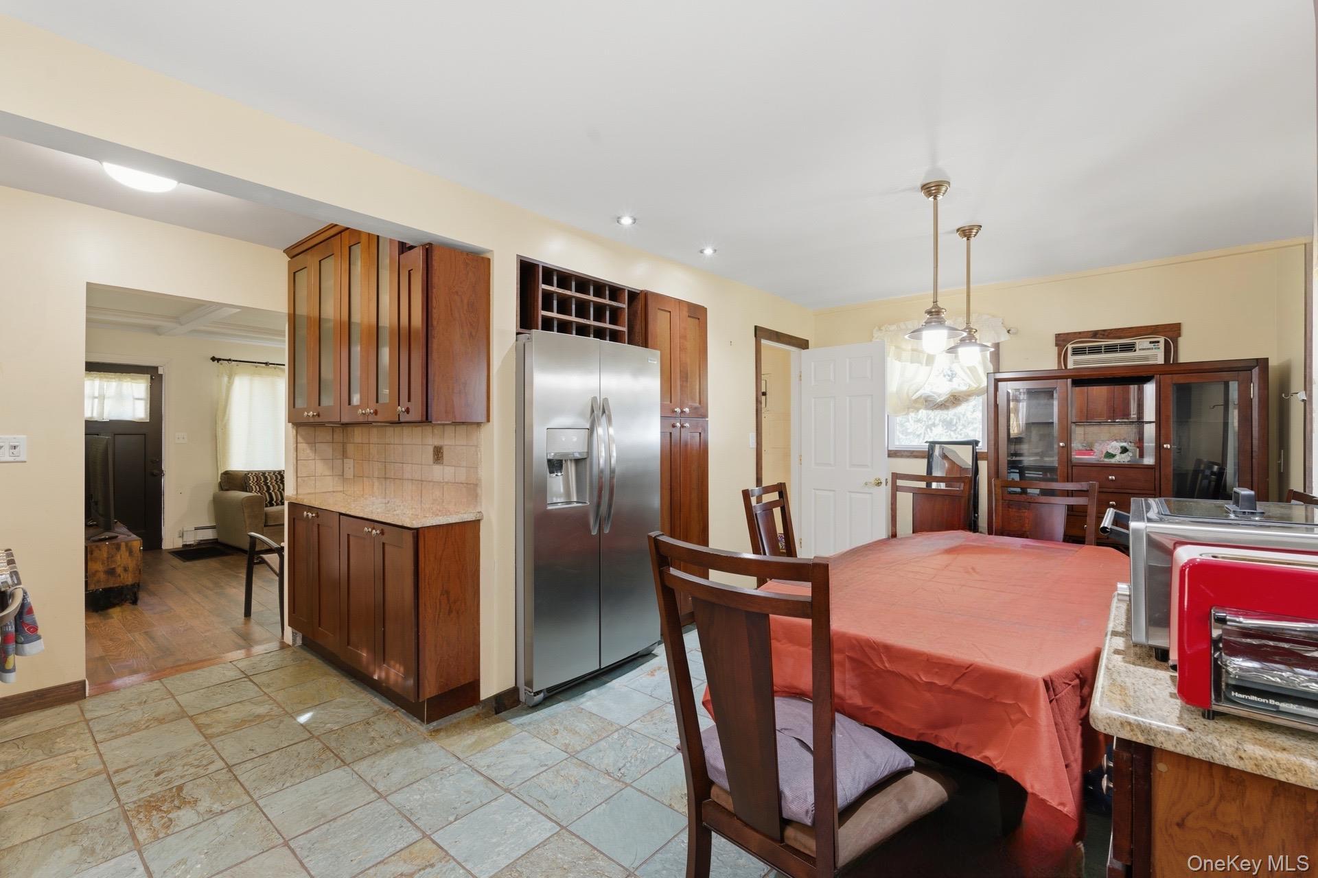 Single Family Thompson  Suffolk County, NY 11706, MLS-921263-11