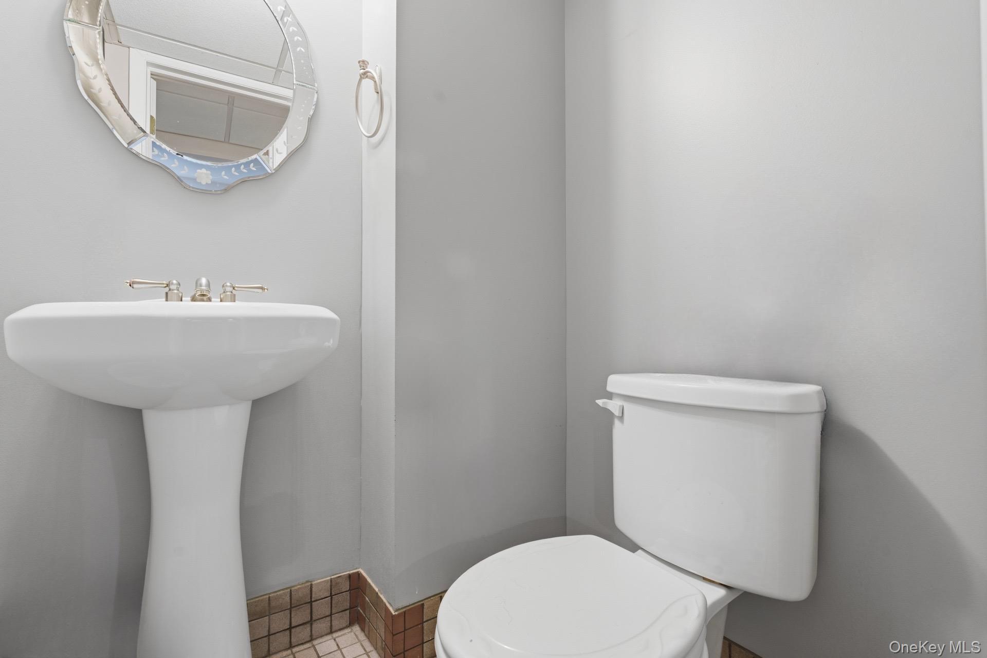 Single Family Thompson  Suffolk County, NY 11706, MLS-921263-12