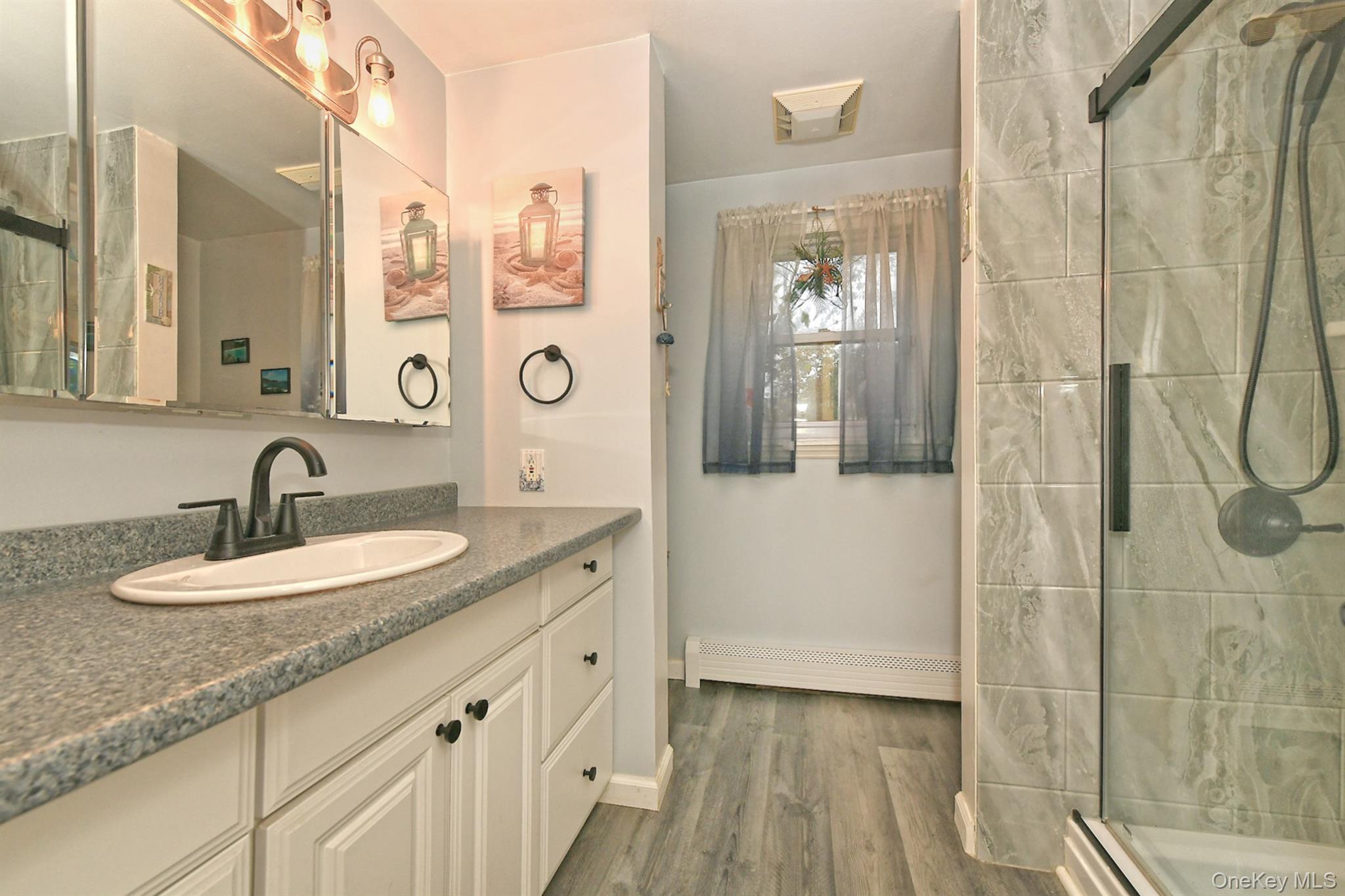 Single Family 9th Suffolk County, NY 11742, MLS-921265-9