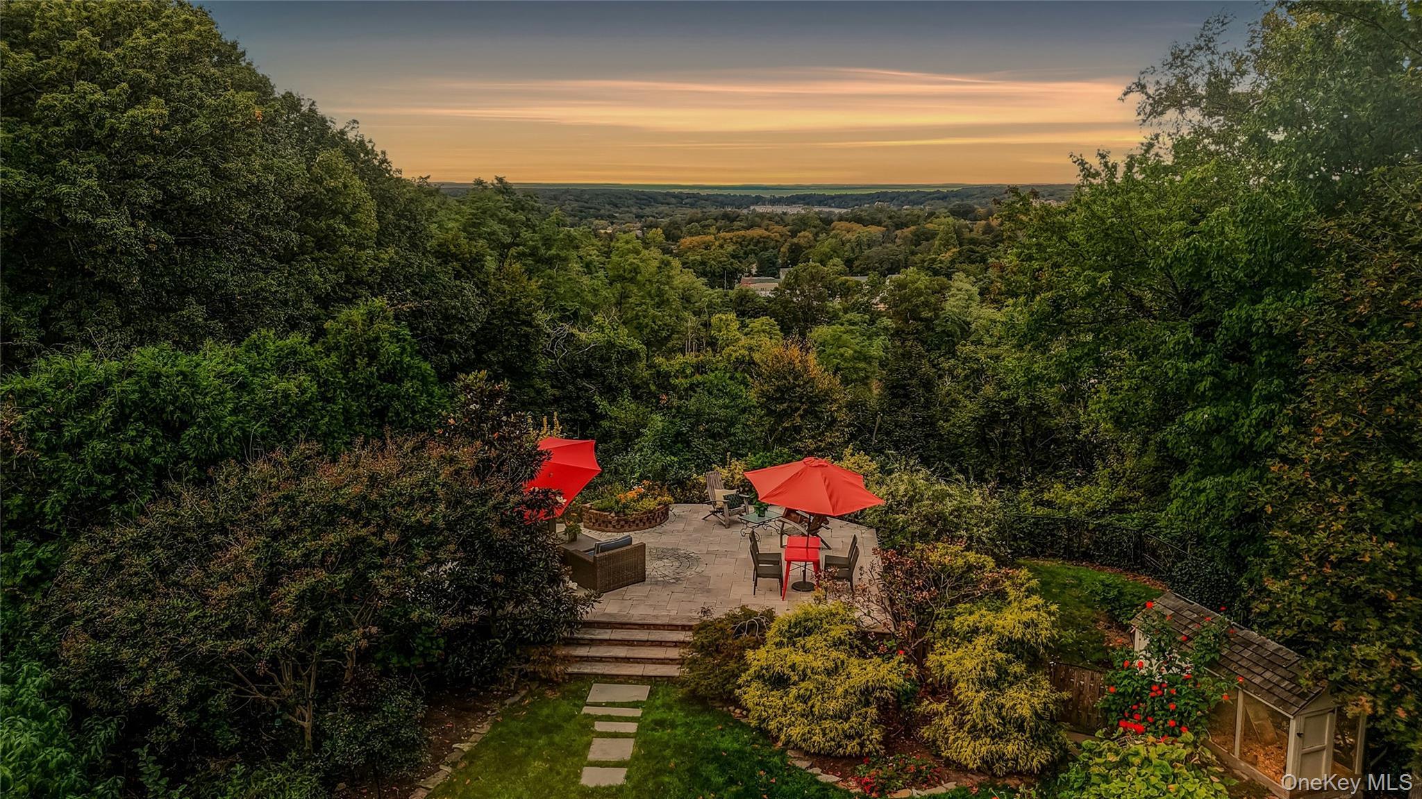 Single Family Semon Suffolk County, NY 11743, MLS-921274-19