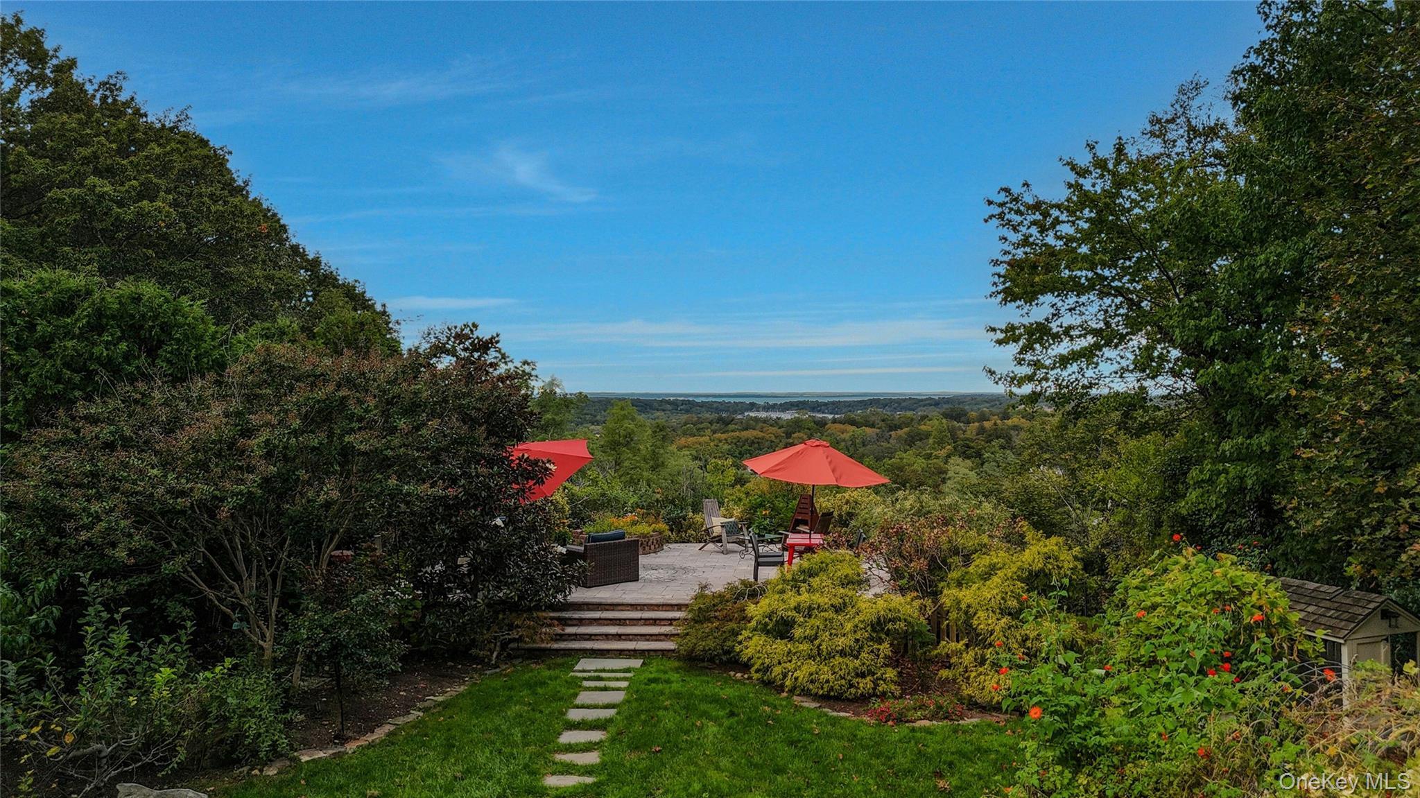 Single Family Semon Suffolk County, NY 11743, MLS-921274-2