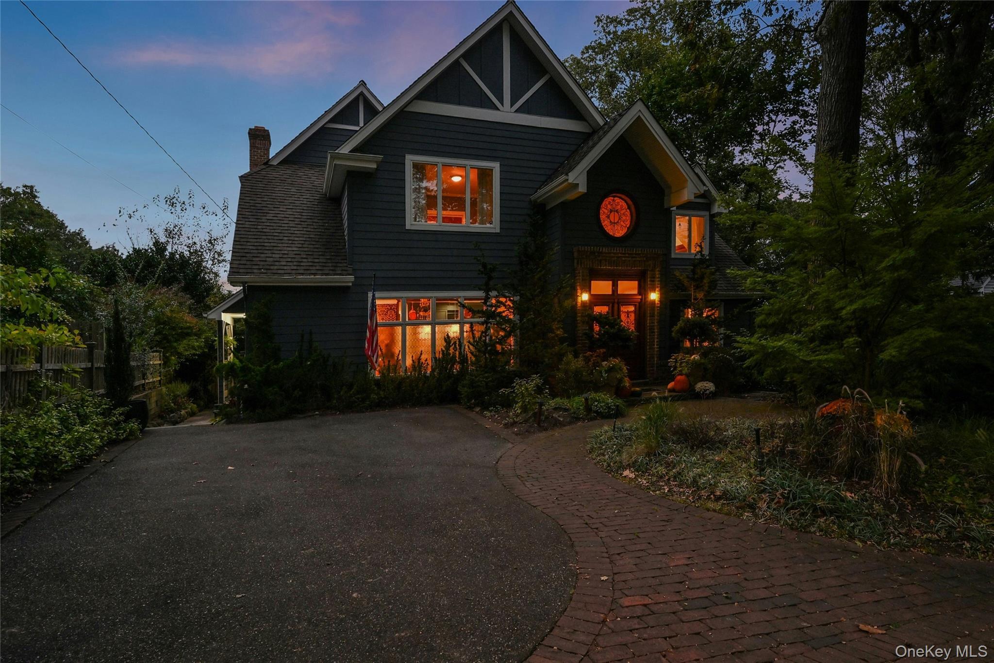 Single Family Semon  Suffolk County, NY 11743, MLS-921274-22