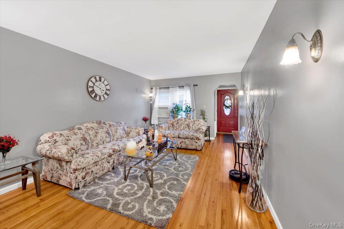 Single Family Ampere  Bronx, NY 10465, MLS-921286-14