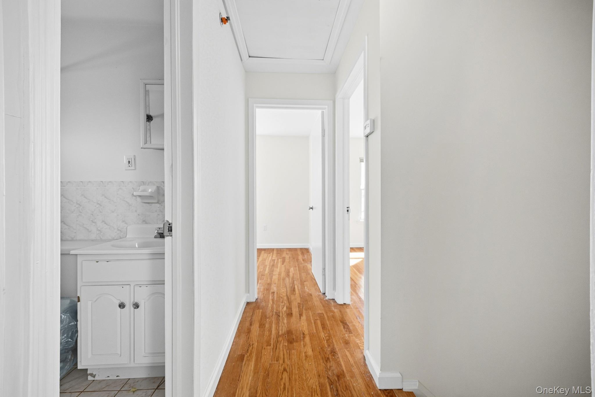 Single Family West  Nassau County, NY 11559, MLS-921295-39