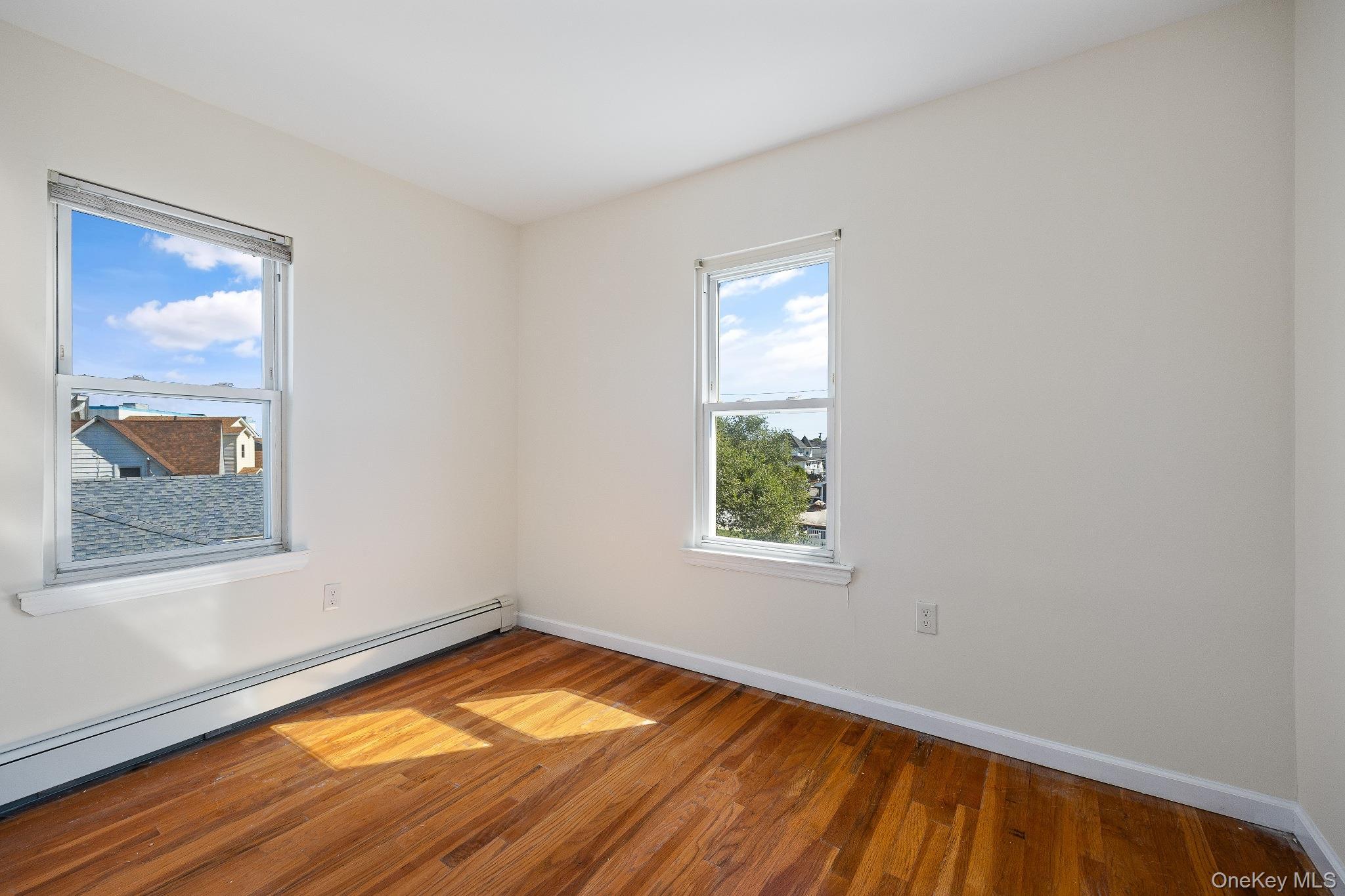 Single Family West  Nassau County, NY 11559, MLS-921295-40