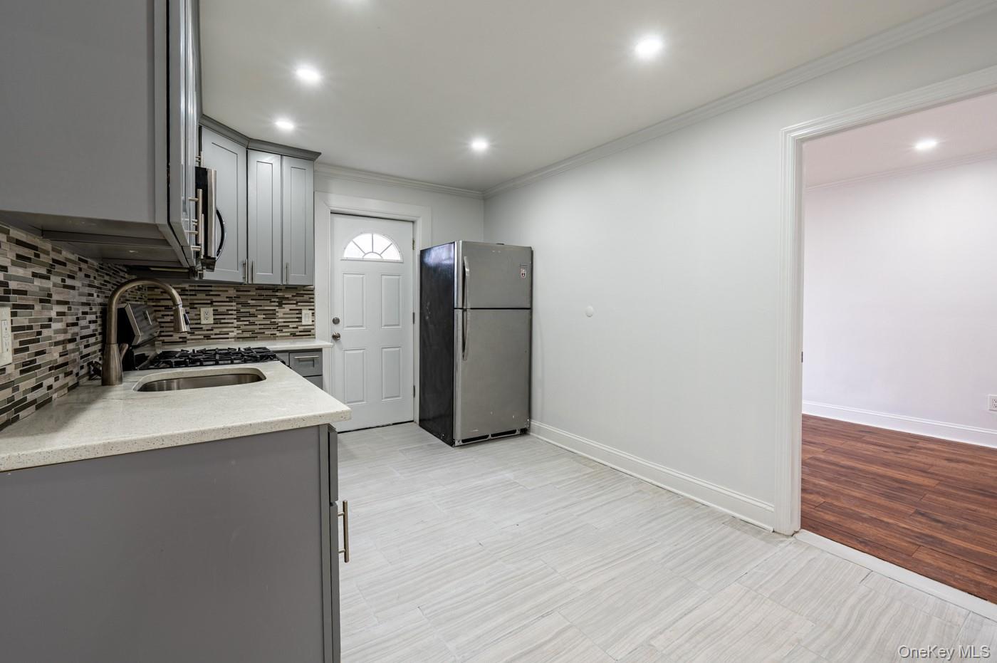 Single Family Waterbury  Bronx, NY 10462, MLS-921307-11