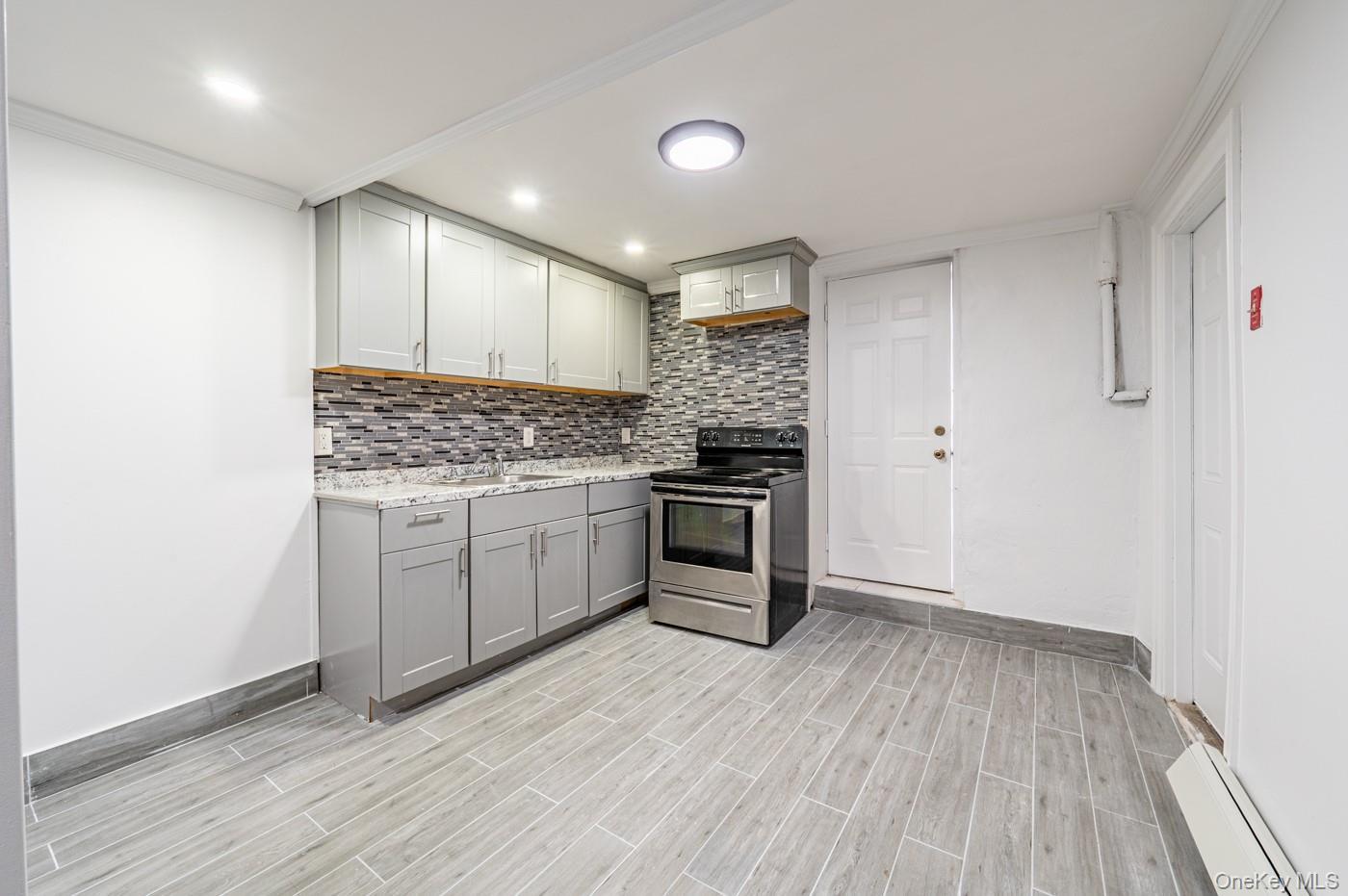 Single Family Waterbury  Bronx, NY 10462, MLS-921307-12