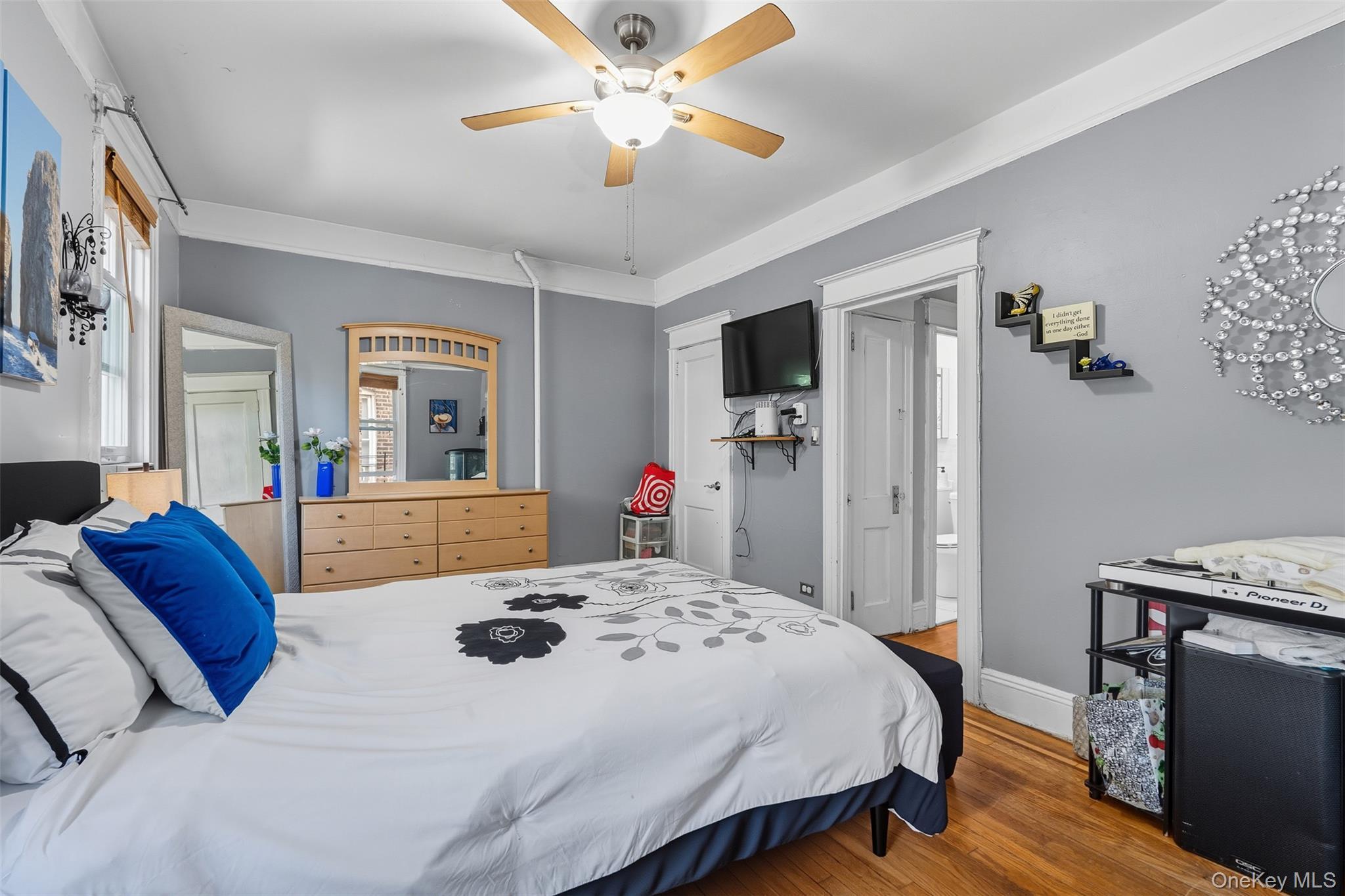 Single Family Kearney  Bronx, NY 10465, MLS-921313-12