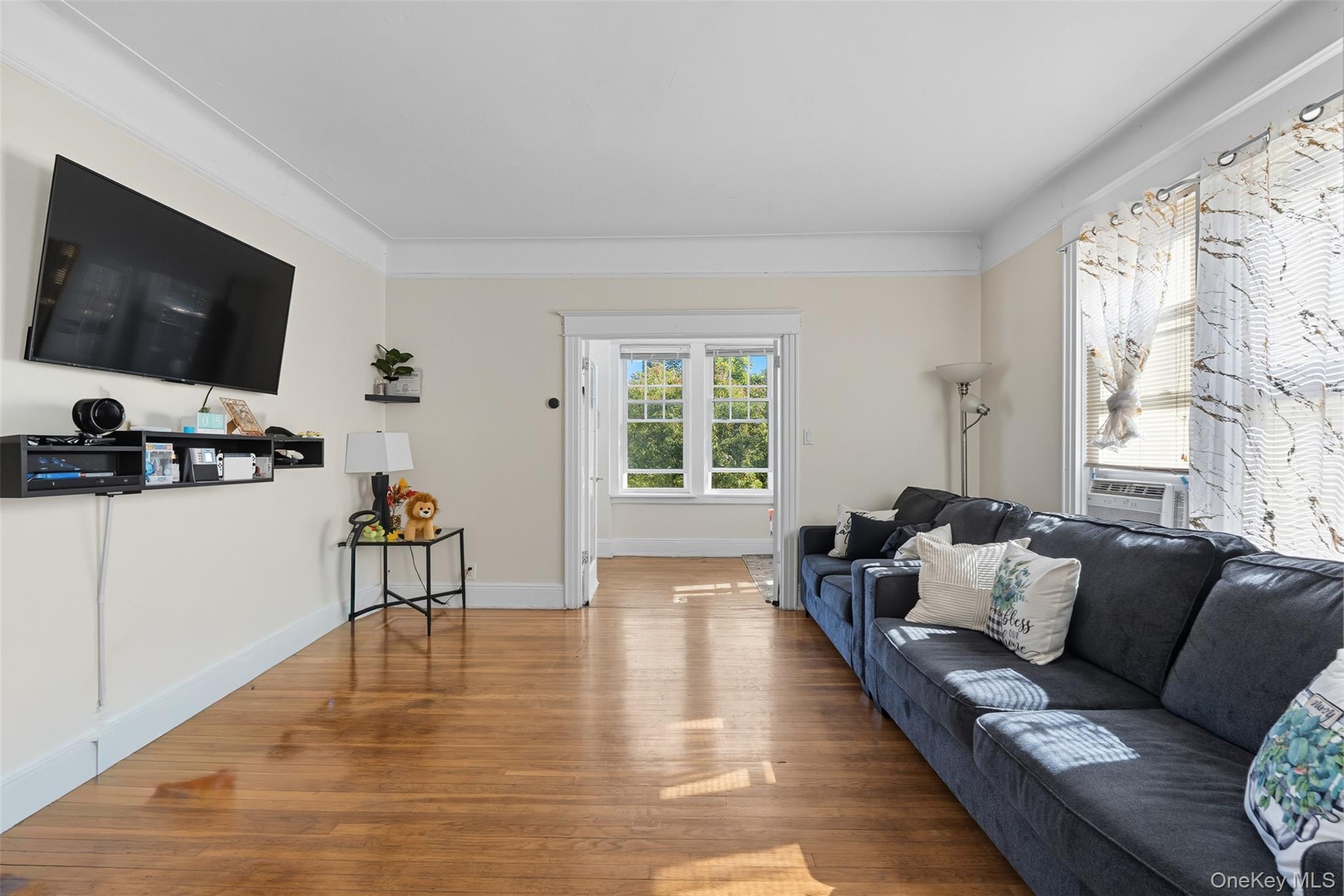 Single Family Kearney  Bronx, NY 10465, MLS-921313-33