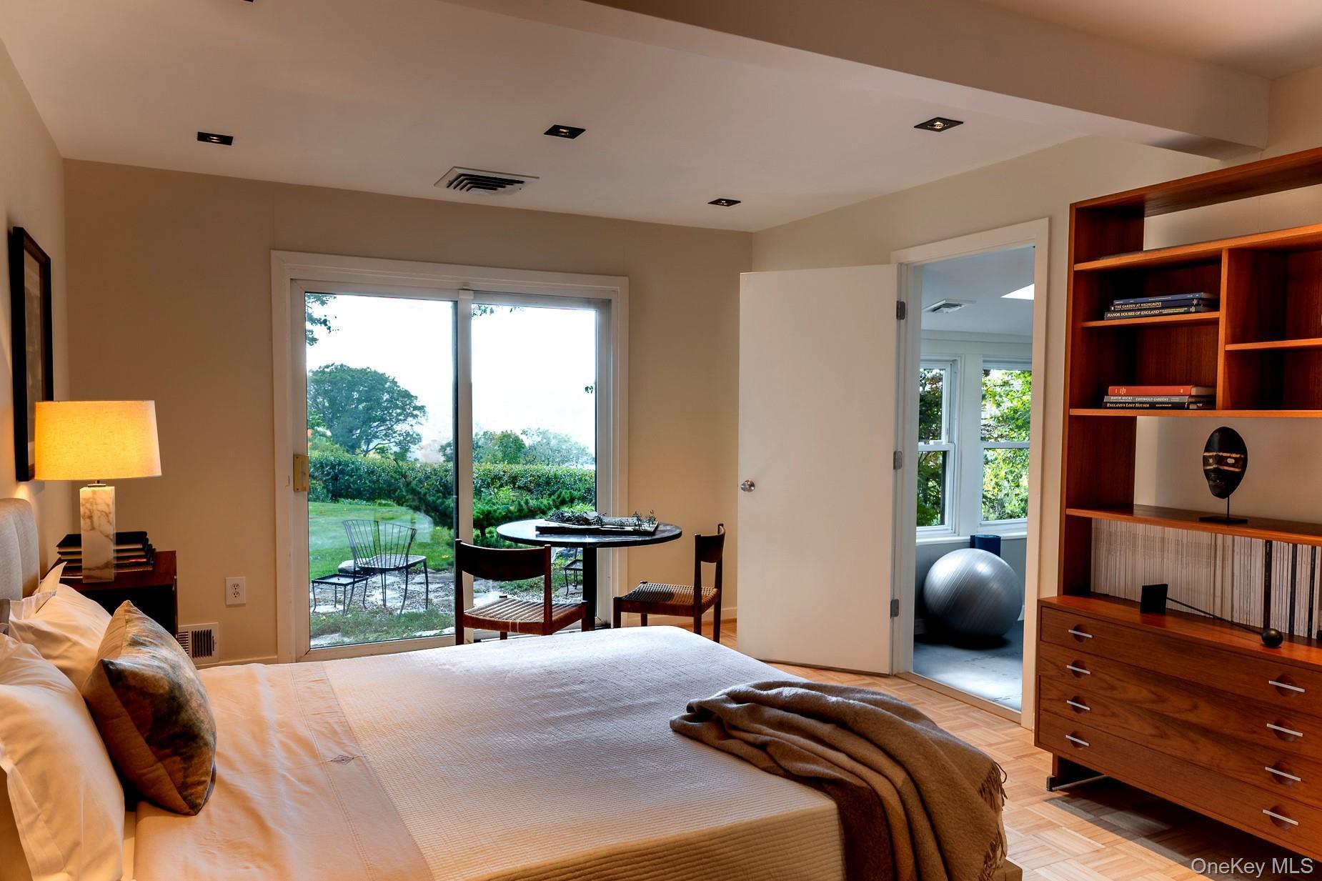 Single Family Circuit Orange County, NY 10987, MLS-921351-24