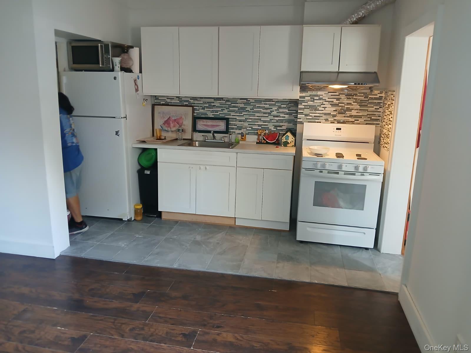 Single Family 78 Street  Queens, NY 11421, MLS-921366-10