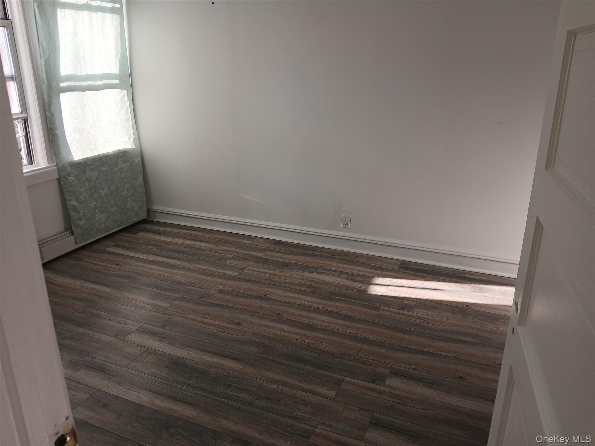 Single Family 78 Street  Queens, NY 11421, MLS-921366-3