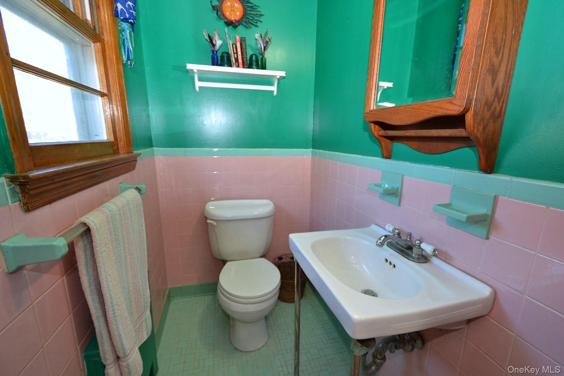 Single Family Tuscala Suffolk County, NY 11784, MLS-921369-19