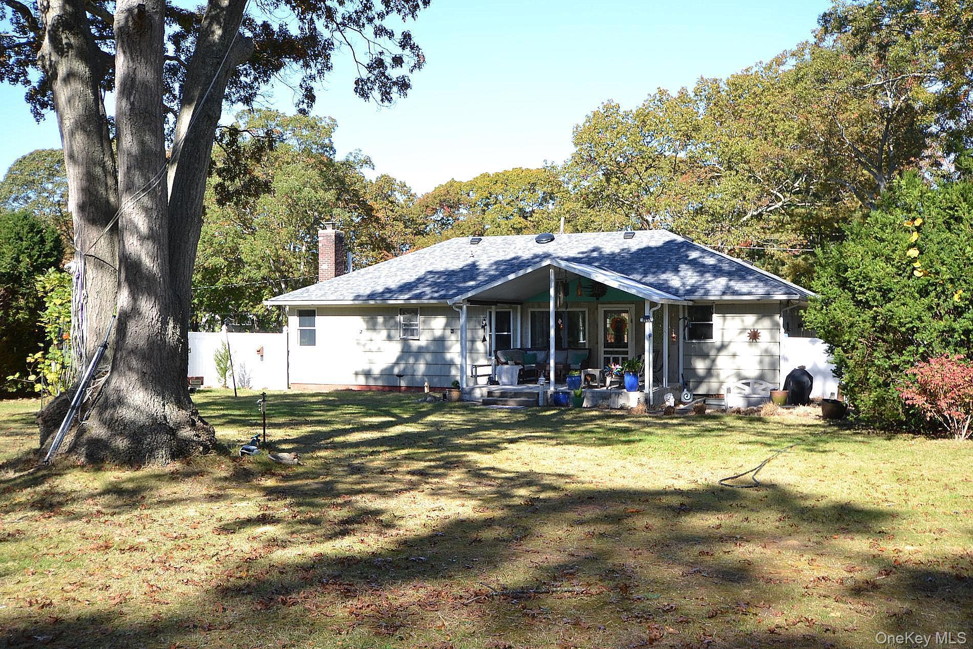 Single Family Tuscala  Suffolk County, NY 11784, MLS-921369-29