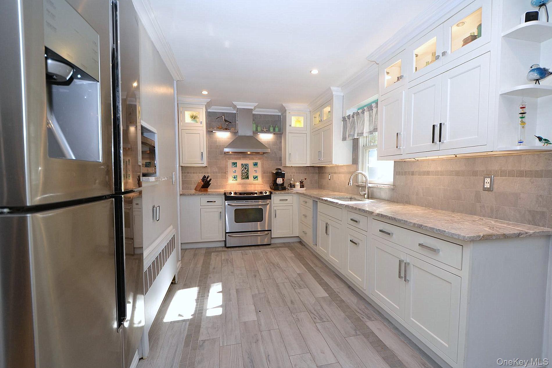 Single Family Tuscala Suffolk County, NY 11784, MLS-921369-8