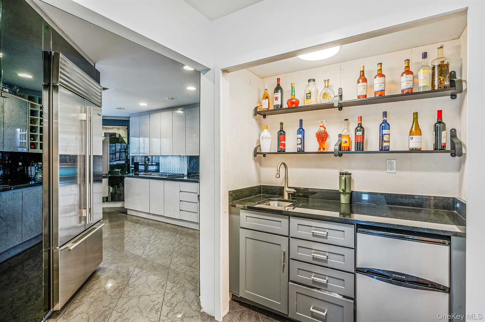 Single Family Dumond Suffolk County, NY 11727, MLS-921372-16