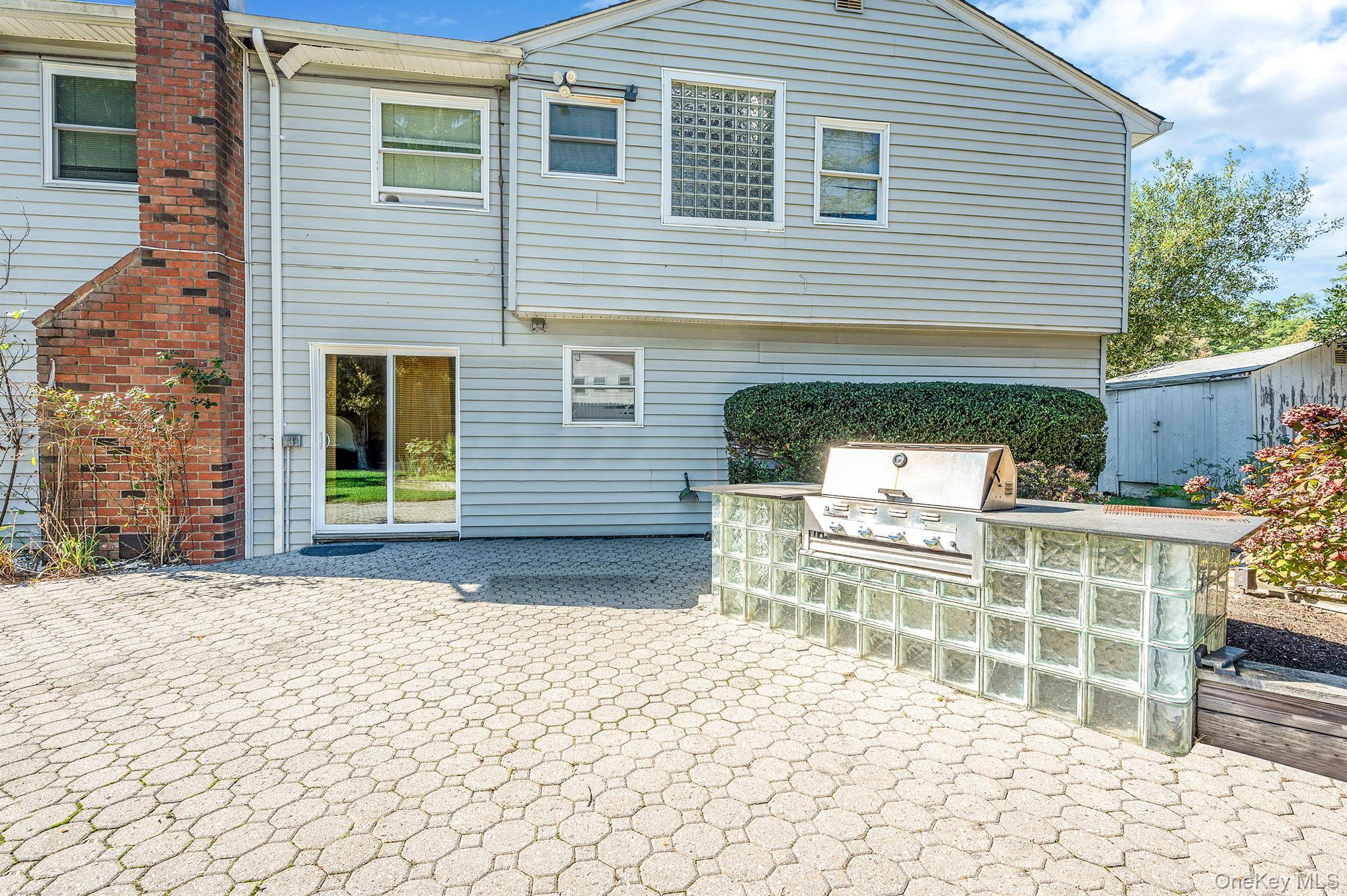 Single Family Dumond Place  Suffolk County, NY 11727, MLS-921372-37