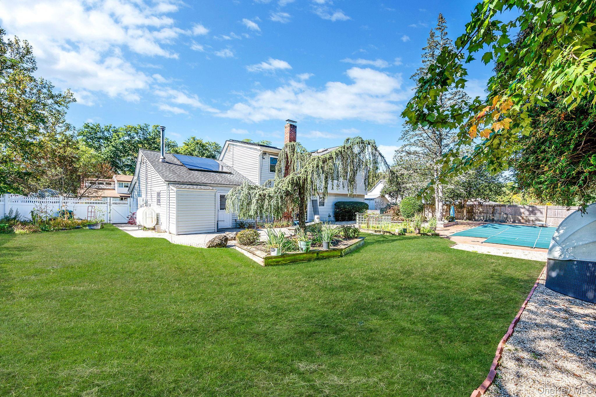 Single Family Dumond Place  Suffolk County, NY 11727, MLS-921372-38