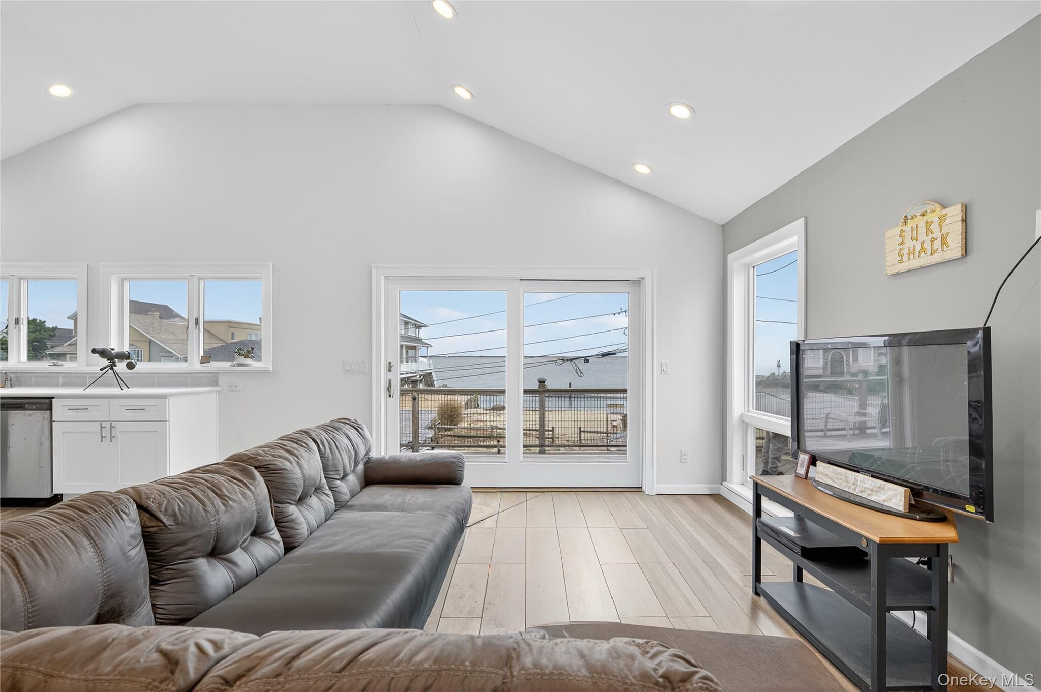 Single Family Bayview  Suffolk County, NY 11757, MLS-921380-10