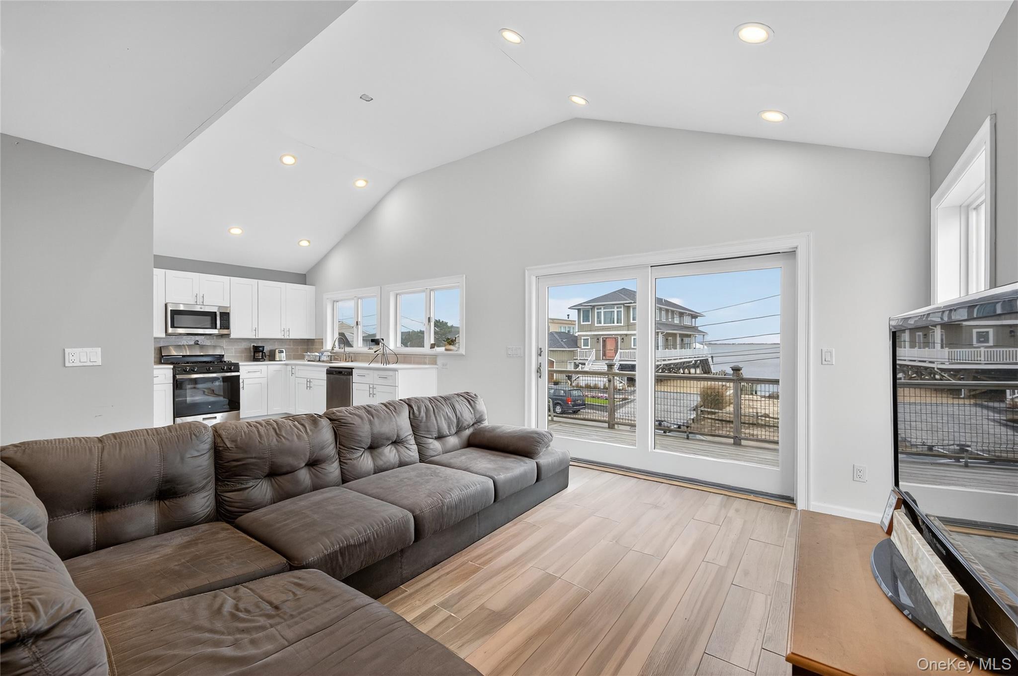 Single Family Bayview  Suffolk County, NY 11757, MLS-921380-11