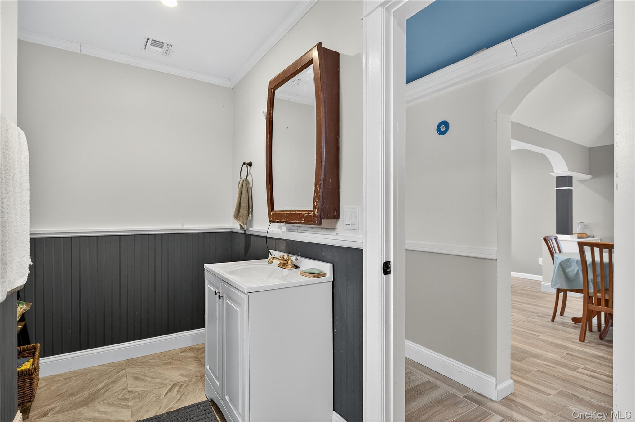 Single Family Bayview  Suffolk County, NY 11757, MLS-921380-17