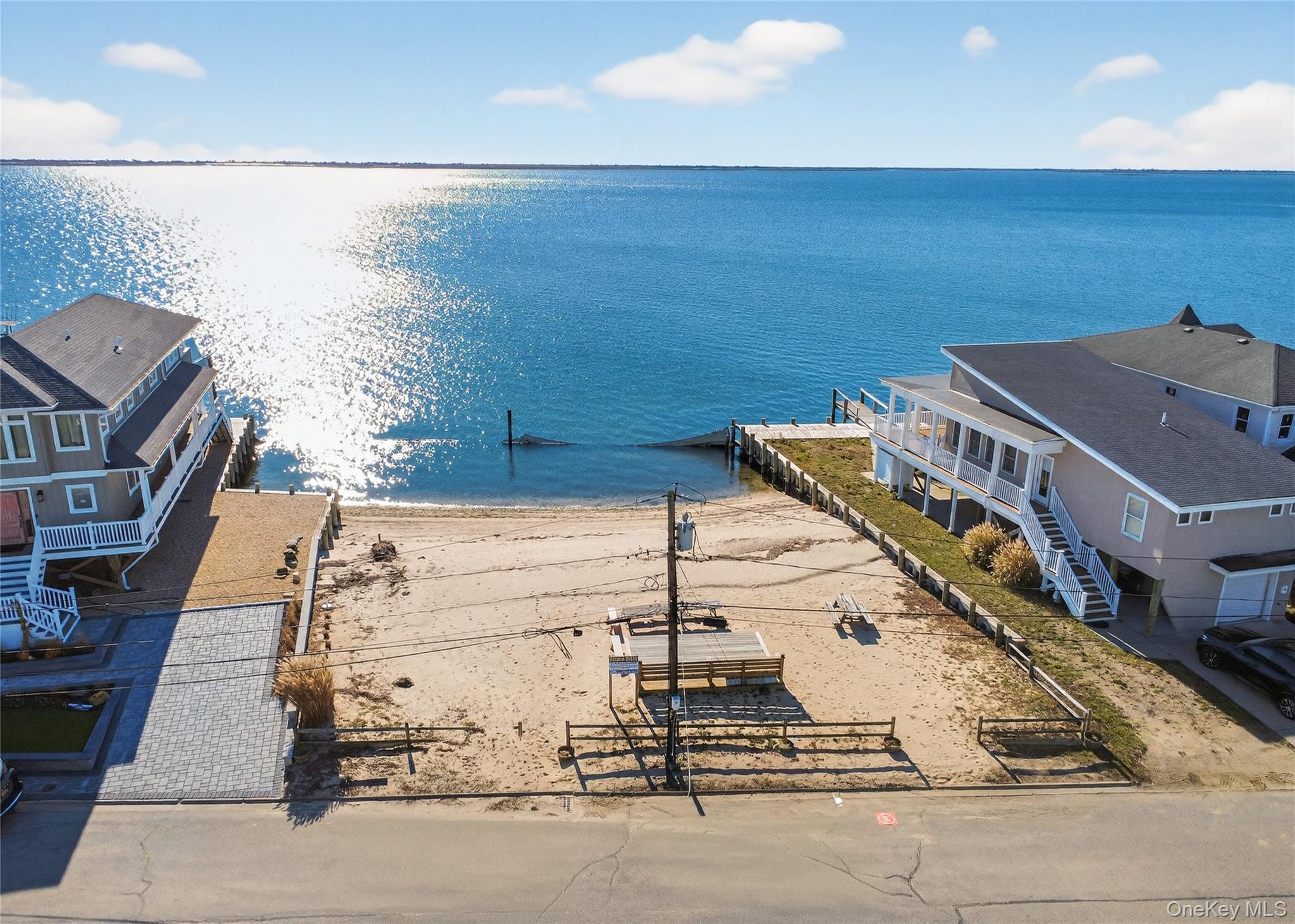 Single Family Bayview  Suffolk County, NY 11757, MLS-921380-26