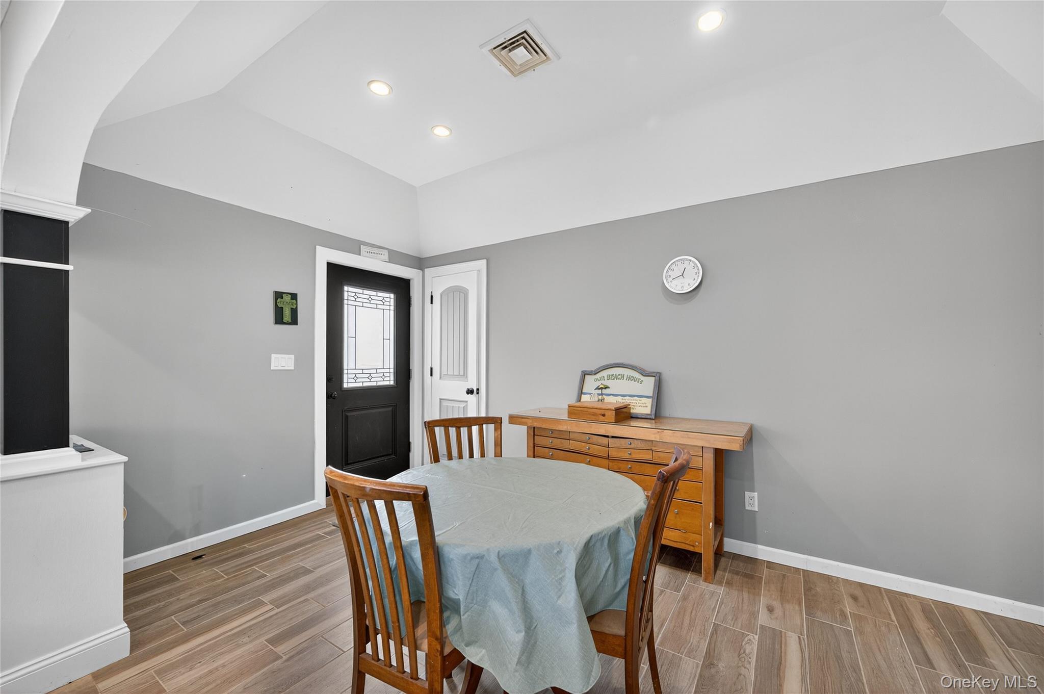 Single Family Bayview  Suffolk County, NY 11757, MLS-921380-7