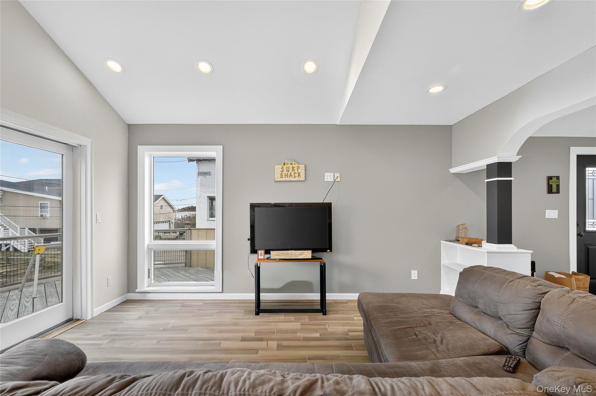 Single Family Bayview  Suffolk County, NY 11757, MLS-921380-9