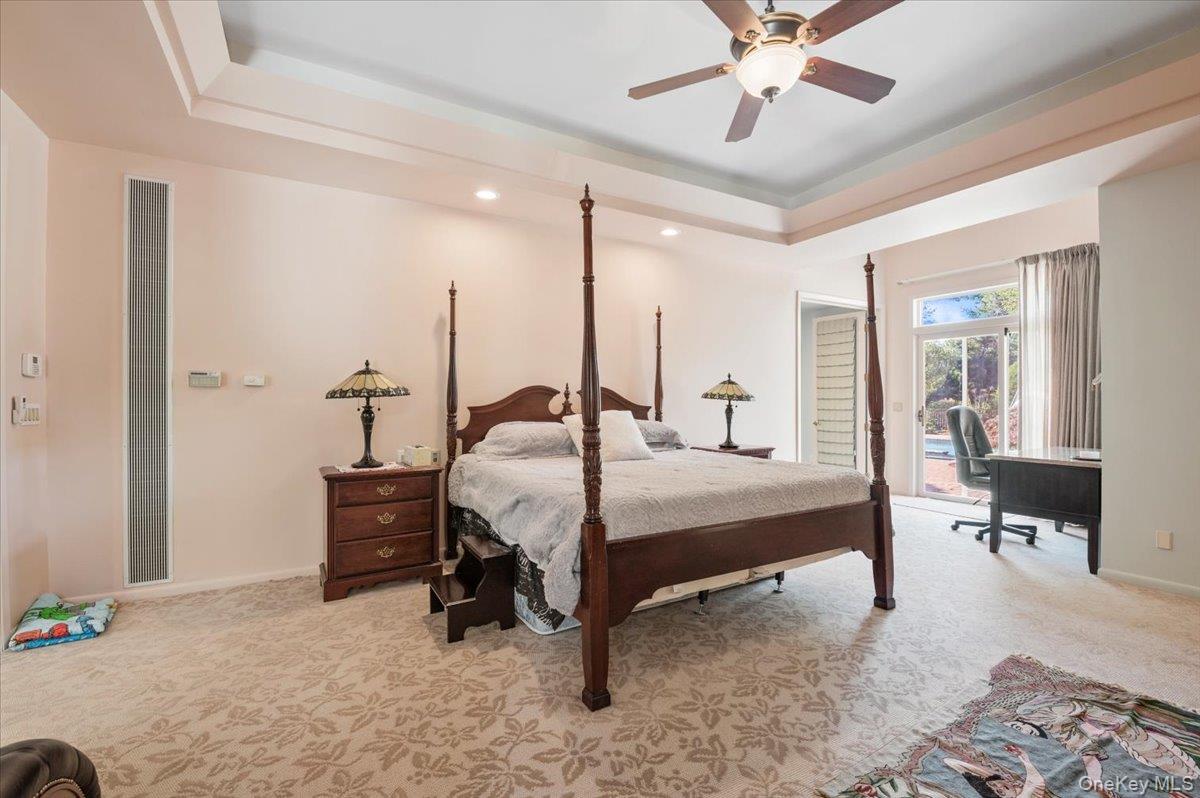 Single Family Ridge Nassau County, NY 11545, MLS-921399-21