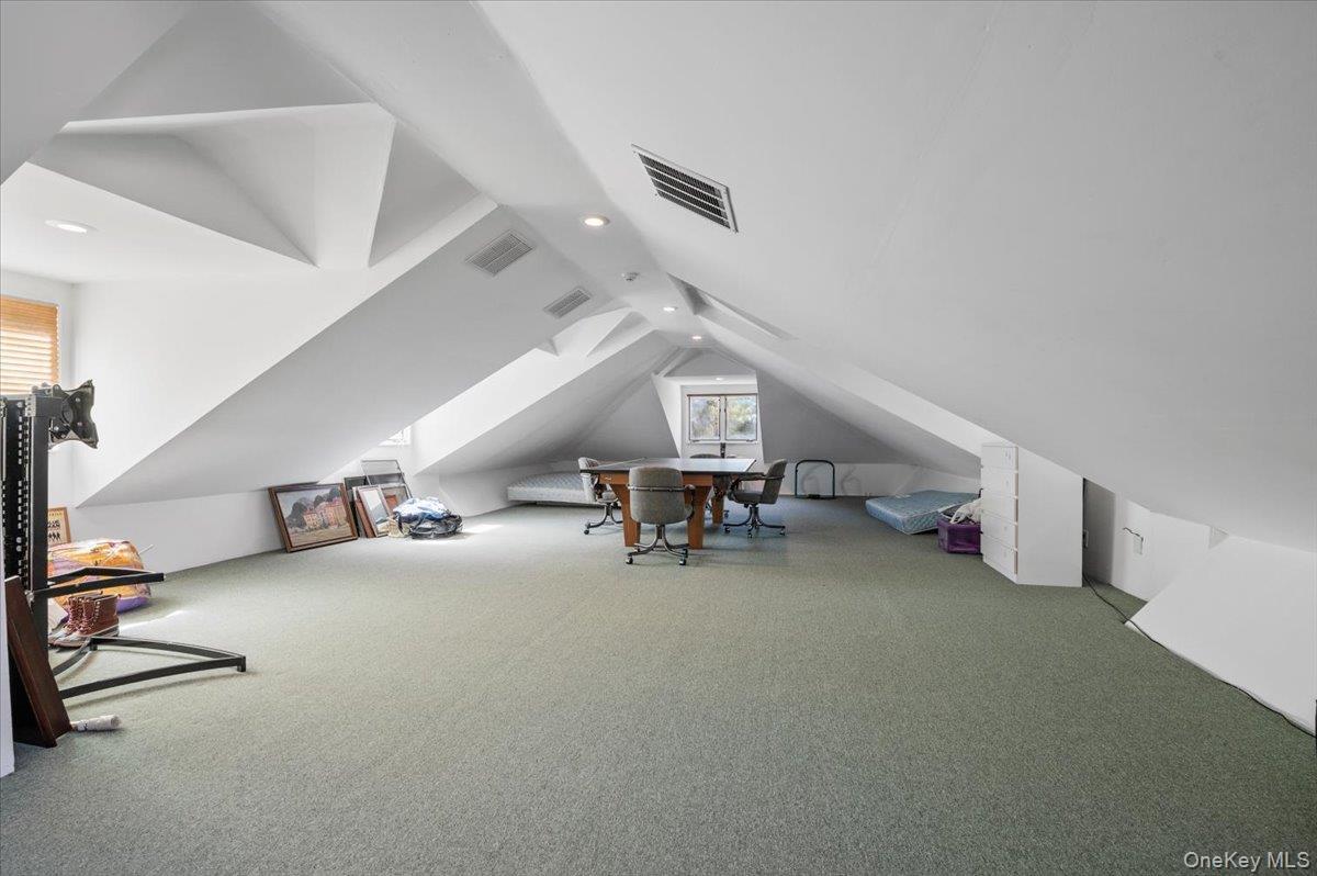 Single Family Ridge Nassau County, NY 11545, MLS-921399-32