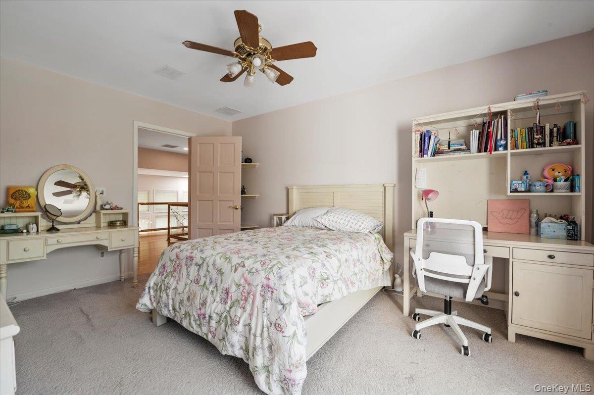 Single Family Ridge Nassau County, NY 11545, MLS-921399-37