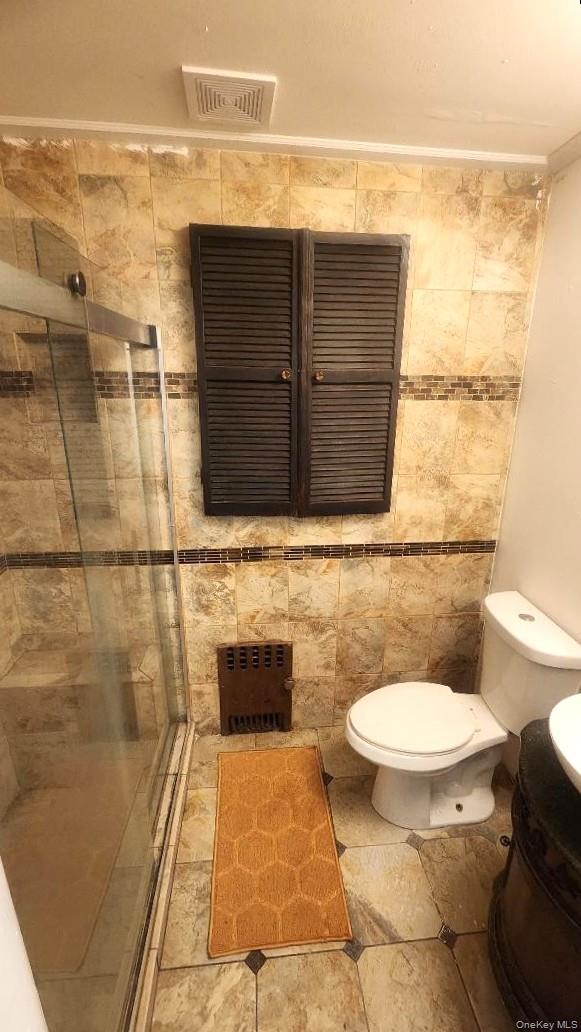 Single Family Clarendon  Nassau County, NY 11553, MLS-921400-12