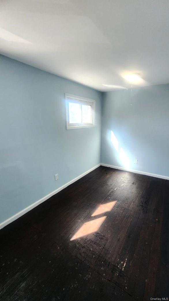 Single Family Clarendon  Nassau County, NY 11553, MLS-921400-17