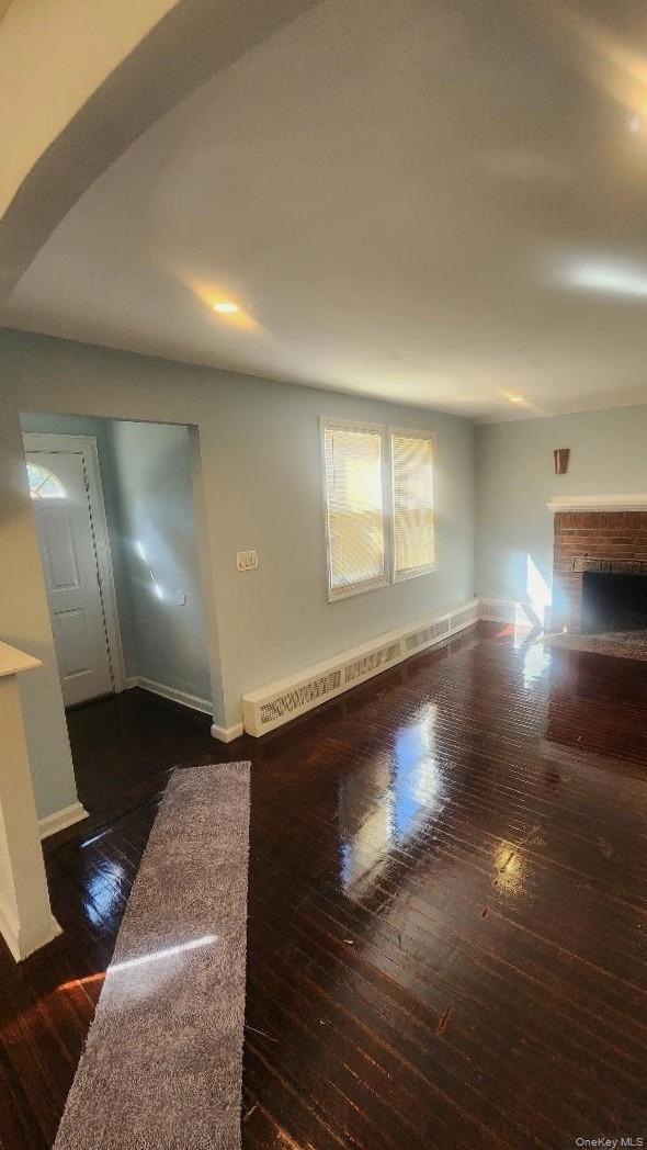 Single Family Clarendon  Nassau County, NY 11553, MLS-921400-8