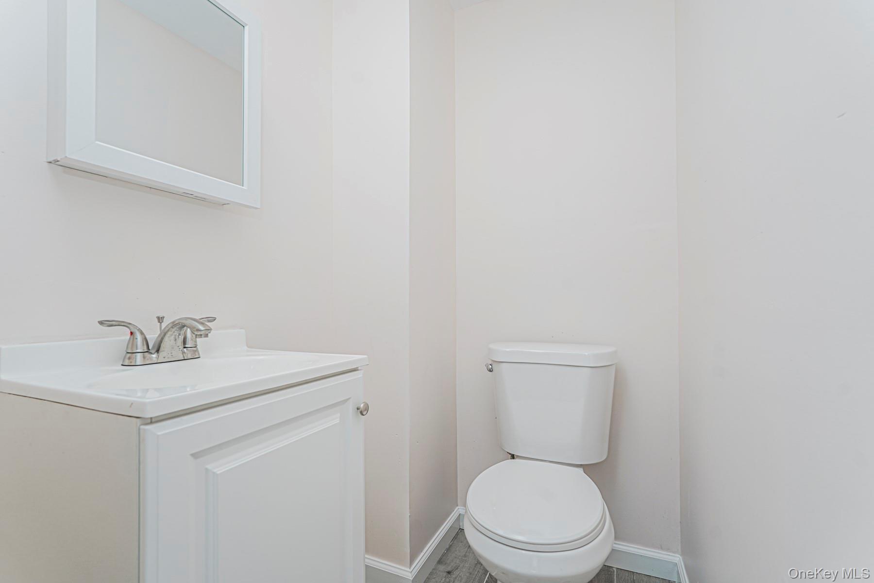 Single Family Lockman Staten Island, NY 10303, MLS-921401-11