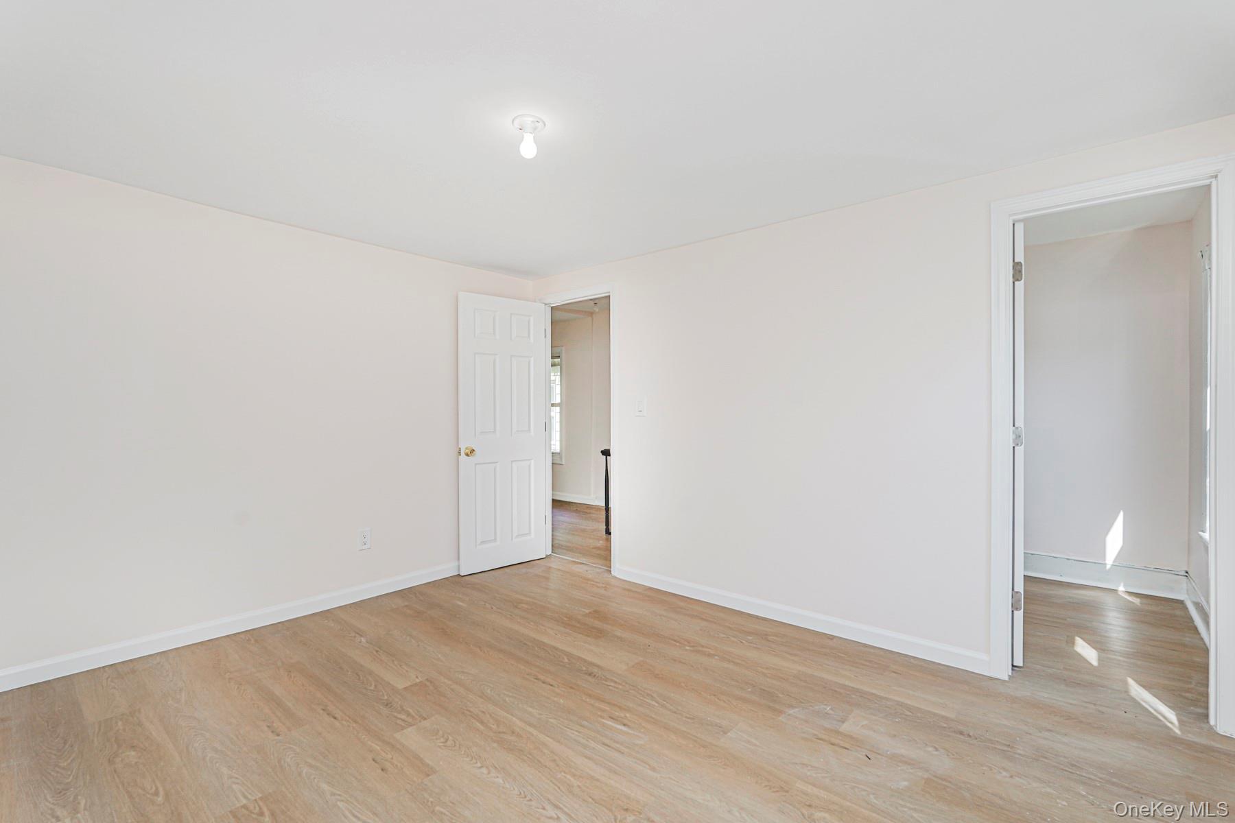 Single Family Lockman Staten Island, NY 10303, MLS-921401-14