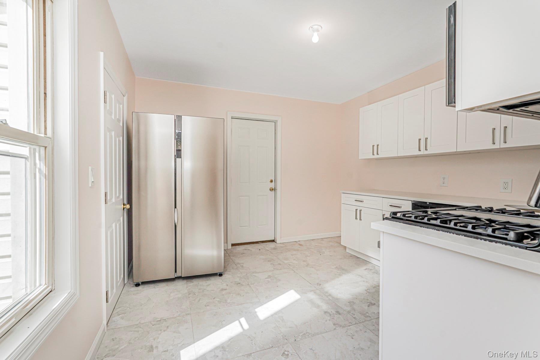 Single Family Lockman Staten Island, NY 10303, MLS-921401-7