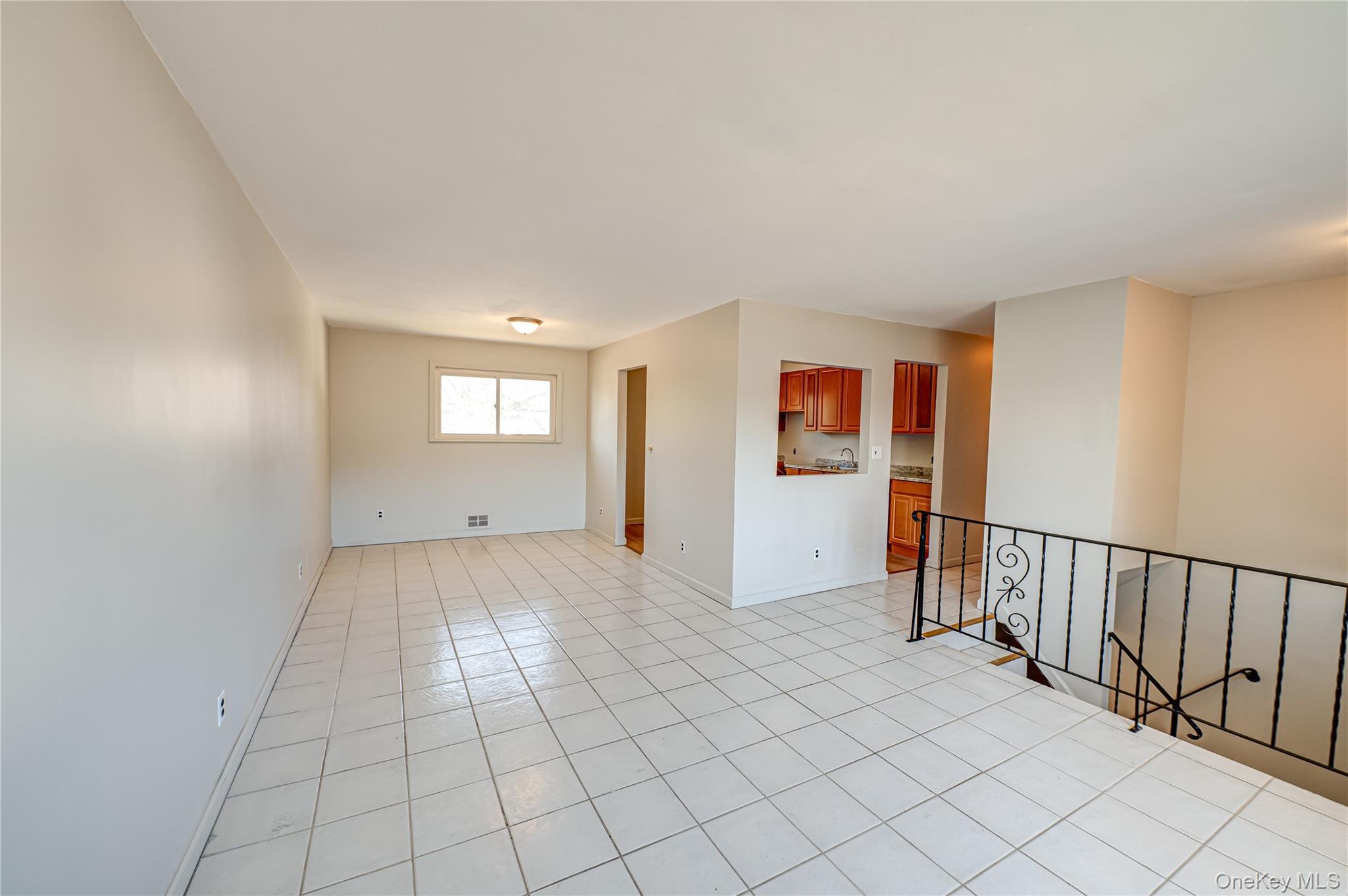 Single Family Wellwood  Suffolk County, NY 11757, MLS-921407-2