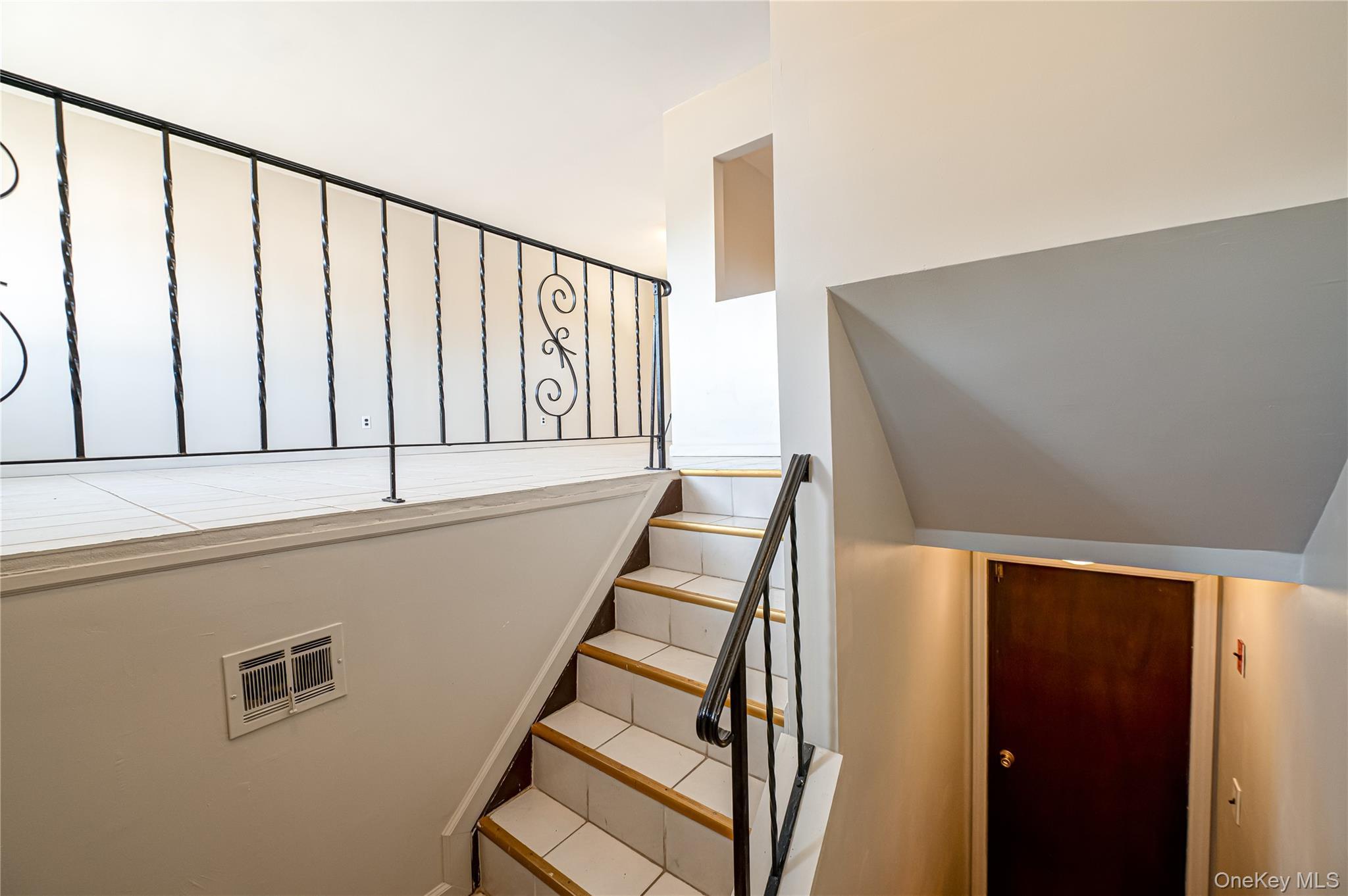 Single Family Wellwood  Suffolk County, NY 11757, MLS-921407-9