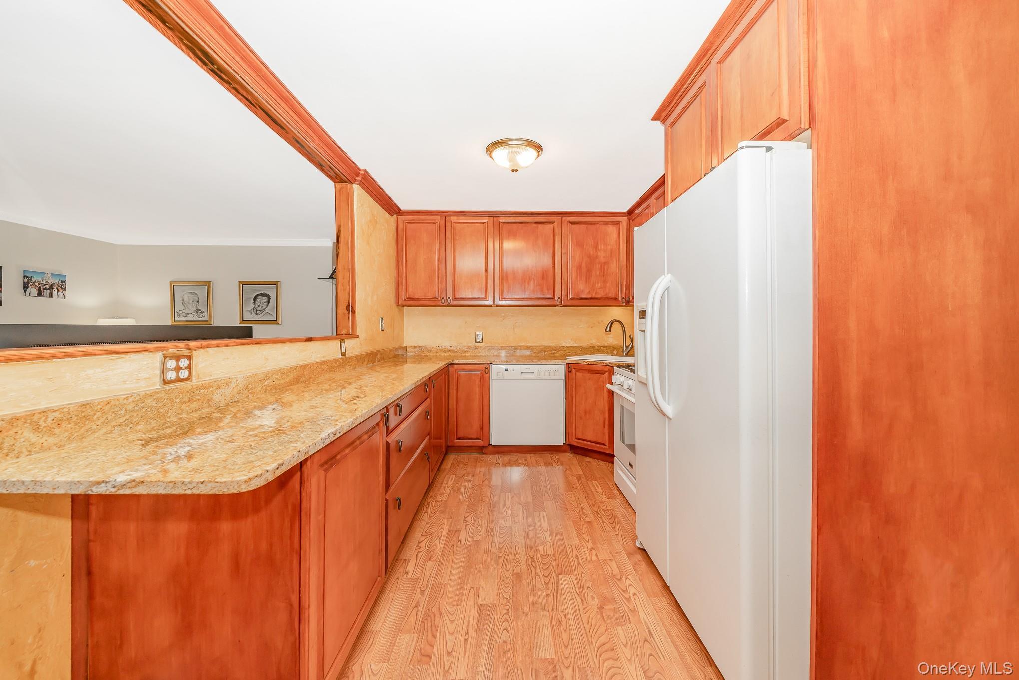 Single Family 77th Queens, NY 11385, MLS-921410-14