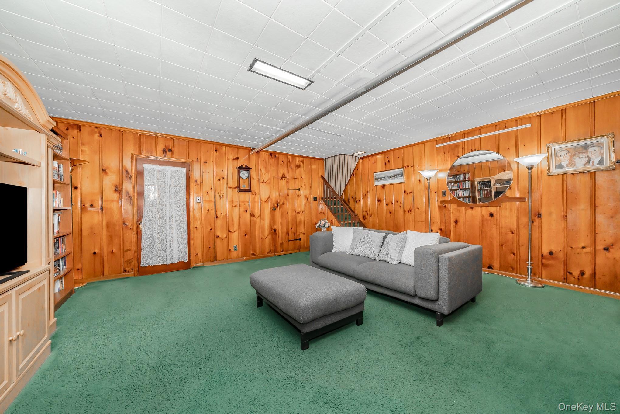 Single Family 77th Queens, NY 11385, MLS-921410-18