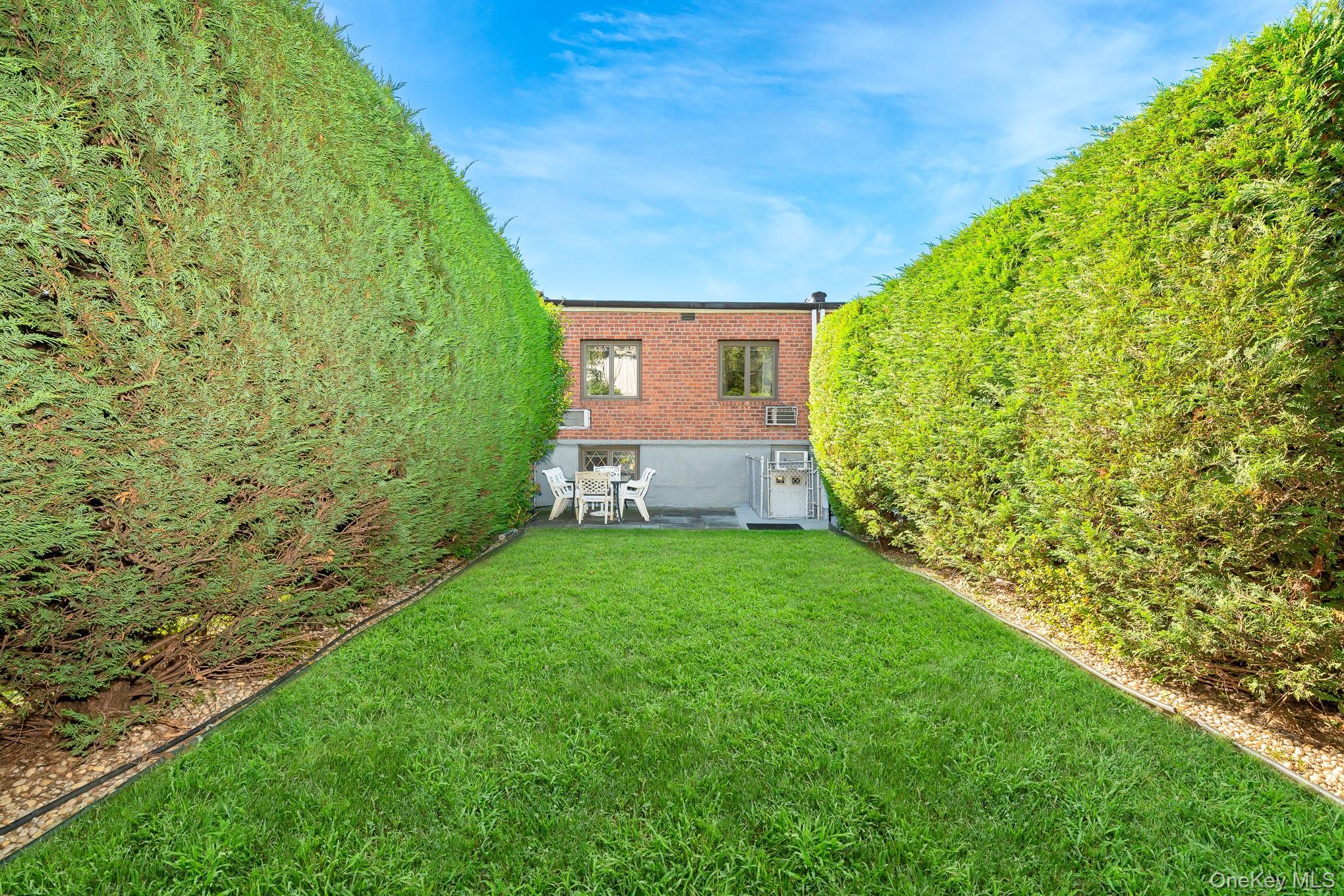 Single Family 77th  Queens, NY 11385, MLS-921410-22