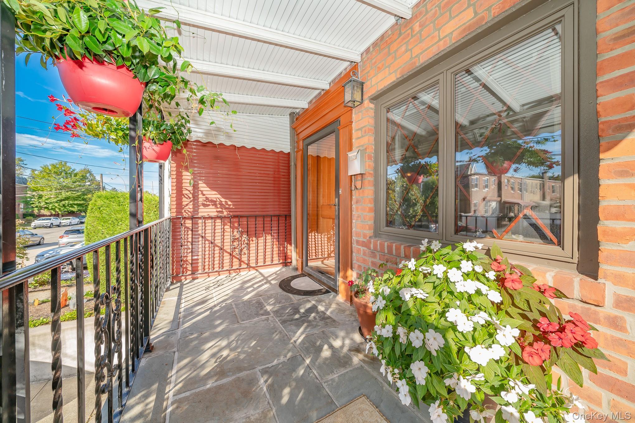 Single Family 77th Queens, NY 11385, MLS-921410-3