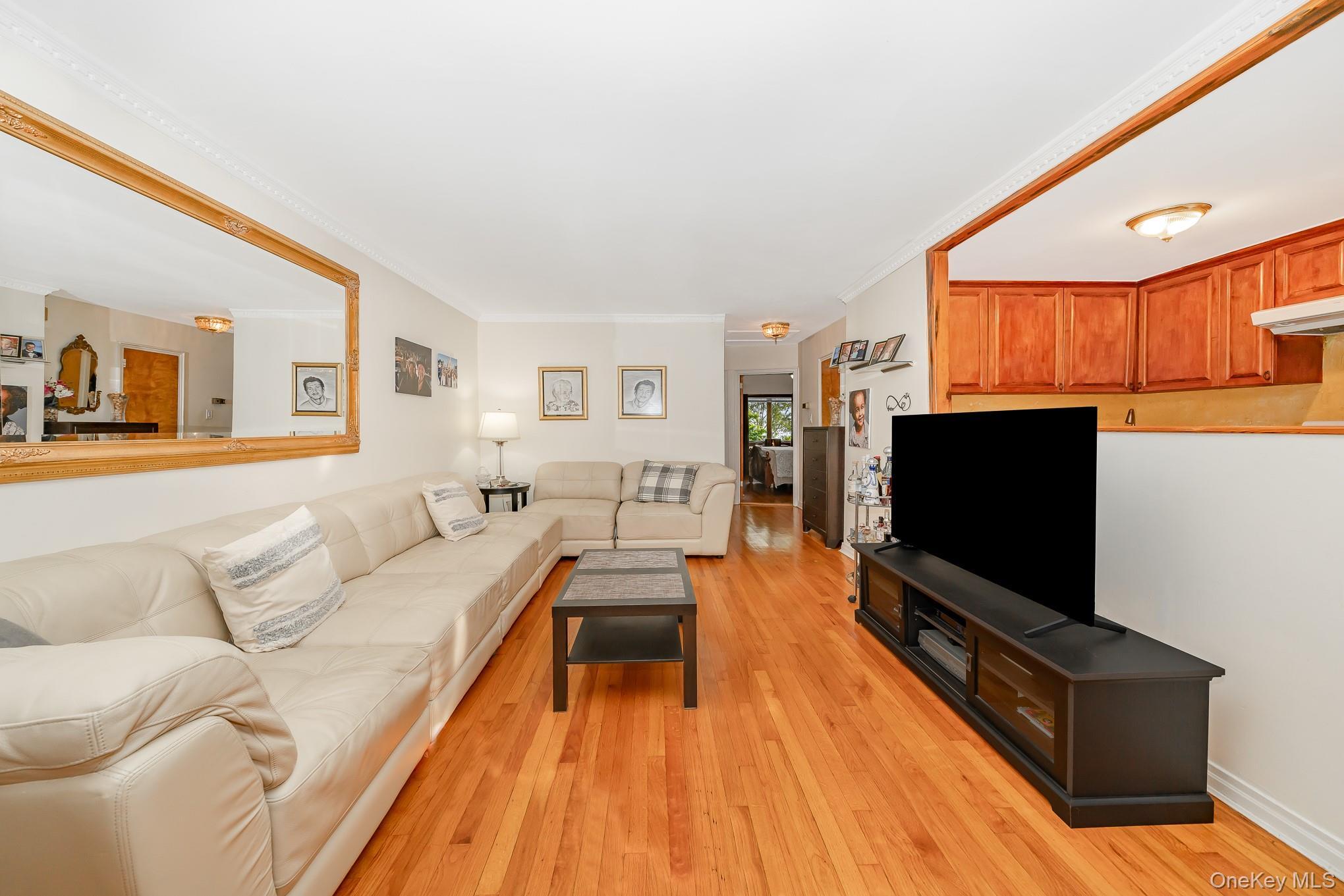 Single Family 77th Queens, NY 11385, MLS-921410-5